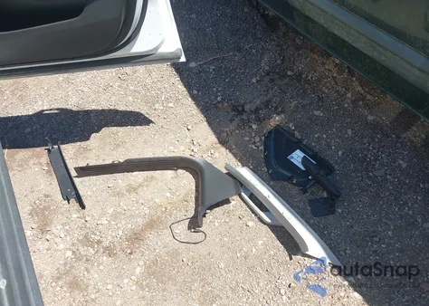 2020 Chevrolet Tahoe 2Wd Commercial Fleet z USA, uszkodzony, nr VIN 1GNLCDEC3LR169211